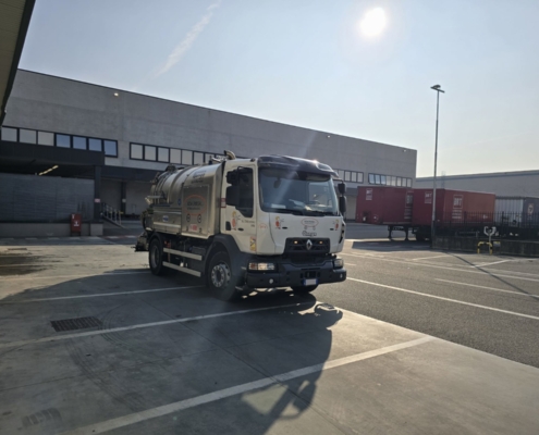 spurgo camion 2 assi spurgo camion 2 assi