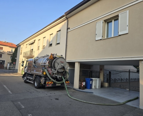 spurgo camion 2 assi spurgo camion 2 assi